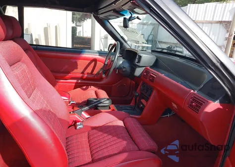 1988 Ford Mustang Gt z USA, uszkodzony, nr VIN 1FABP45E8JF106183